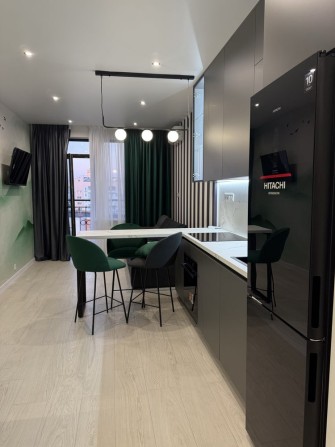 Сдам в аренду студию с балконом жк»Акрополь» парк Победы, - фото 1