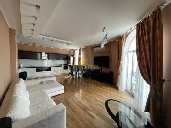 3-х комн. Ул. Лабораторная 8, с изумительным видом на Костел! Без %!