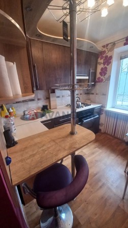 2кім.квартира на Металургів з ремонтом - фото 1