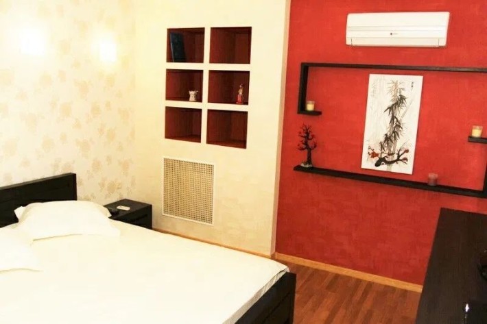 Сдам 3 ком кв Центр Дерибасовская Ришельевская Балкон Горсад Код1287 - фото 1