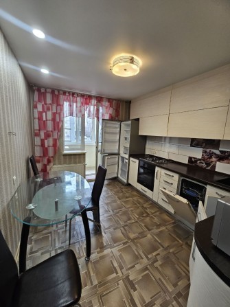 Оренда квартири метро Захисників України - фото 1