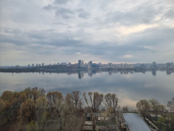 Однокімнатна квартира з НЕЙМОВІРНИМ ВИДОМ на Дніпр Дніпро