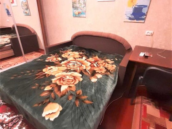 Центр, место под авто, 1к.кв, рядом Пассаж Мост-Сити, закрытый двор Днепр