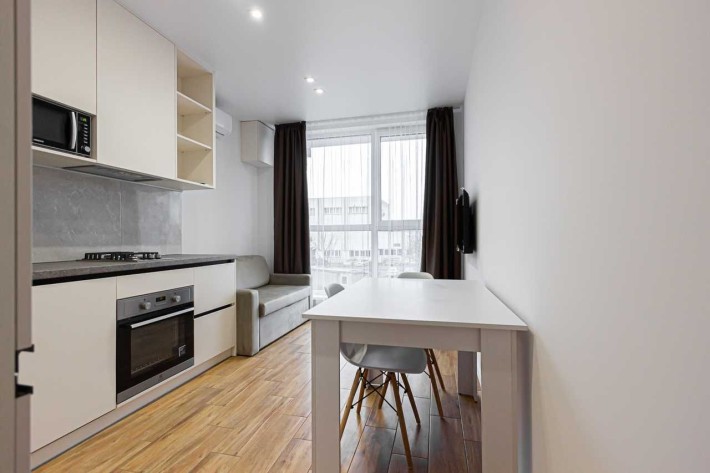 Оренда 1-кімнатної квартири з дизайнерським ремонтом в новобудові - фото 1