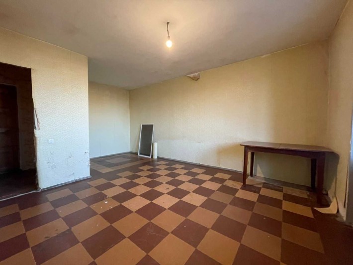 Сдам пустую, большую 1-к квартиру на ЖМ Северный - фото 1