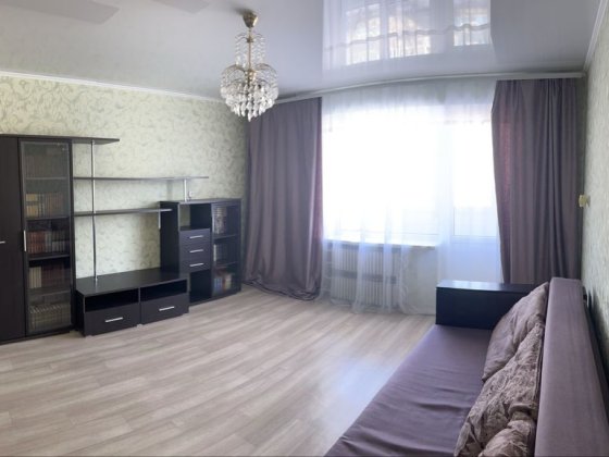 Здається затишна 2-кімнатна квартира — 8 поверх із 10 Днепр