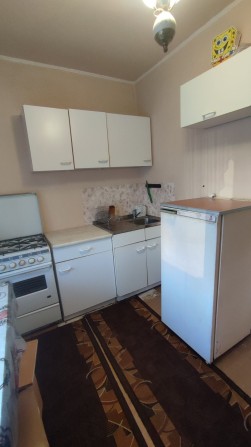 Сдам 1 ком квартиру на тополе 3 - фото 1