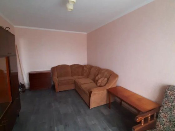 Однокомнатная кв ул. Нескорених, Салтовская Харків