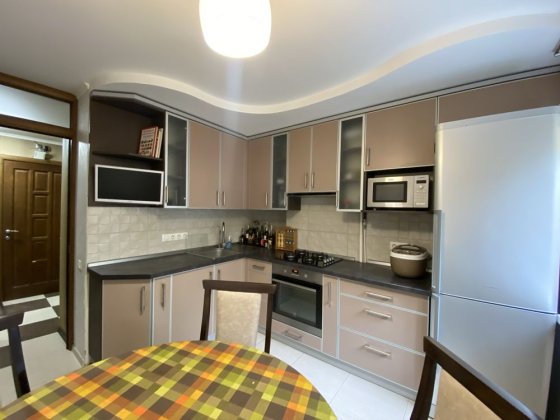 Сдам 3-к кв 70м2 с ремонтом  на Тополе -2 район м Сильпо Днепр