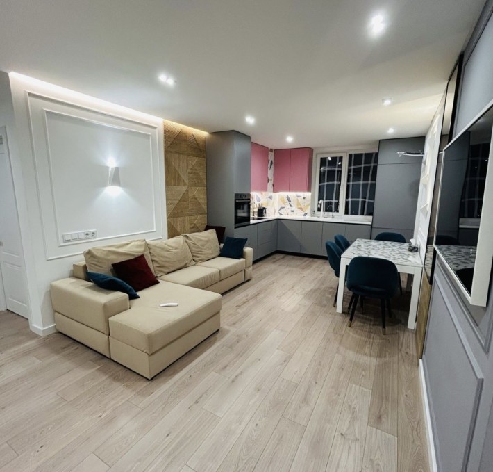 3 квартира ЖК зерновой новострой Одесская , проспект Гагарина - фото 1