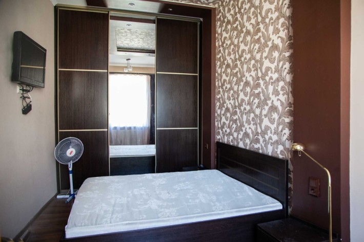 Оренда 2 кімнатної квартири по вул. Куліша - фото 1