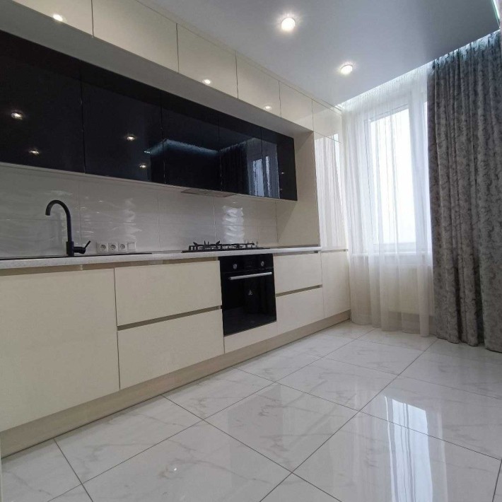 Оренда 1кім кв в ЖК Crystal Avenue Новенька! - фото 1