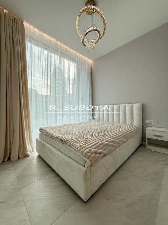 1.к. студия ЖК Маяк 38м2 Набережная Фестивальный Дельмар Порт Сити - фото 1