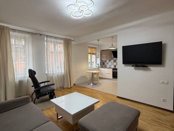 Оренда 2-кім квартири + кухня вітальня| ближній центр вул. Лисенка Львів