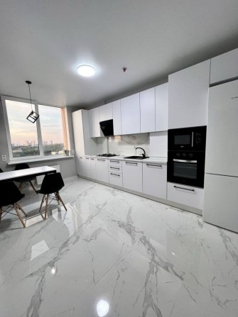 Оренда 3к квартири  100 м2 в ЖК Crystal Avenue, можна з тваринками, генератор на ліфт, газ - фото 1