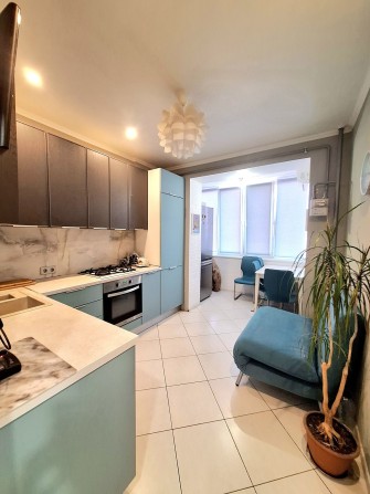 Оренда сучасної 1 кім квартири в ЖК Щасливий,  вул.Щаслива 44 - фото 1