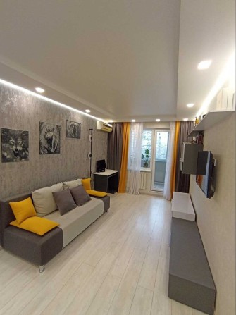 Реальная Сдам классную 3к на Холодной Горе 3 этаж ГАЗ - фото 1