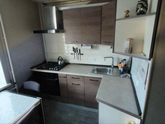 Реальная 2-ка на Павлово Поле, 23 Августа 47 Харків