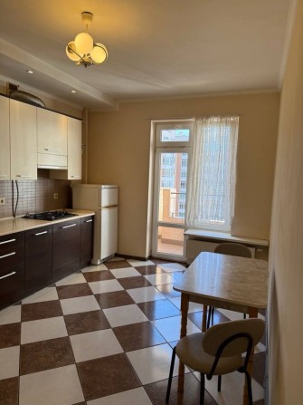 Оренда 2 кім. квартири вул.Мазепи 1 - фото 1