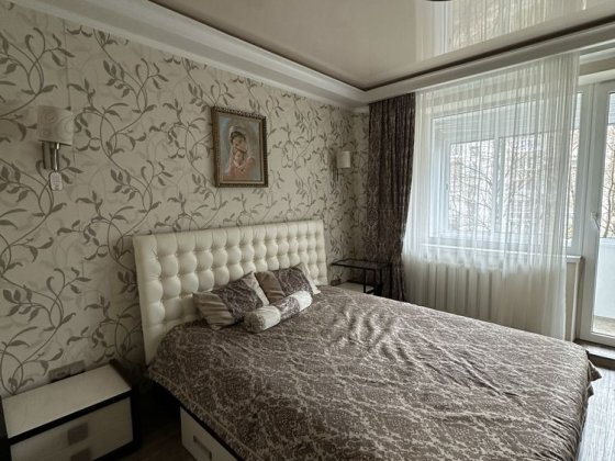 Оренда гарної 3 кім.квартири по вул. Сихівська, 10.