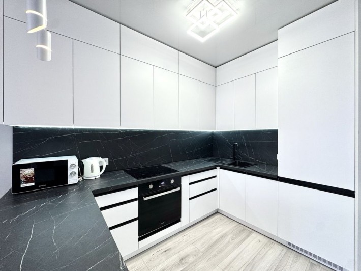 Оренда 1 кімнатної квартири + кухня-студія в ЖК Авалон Ап - фото 1