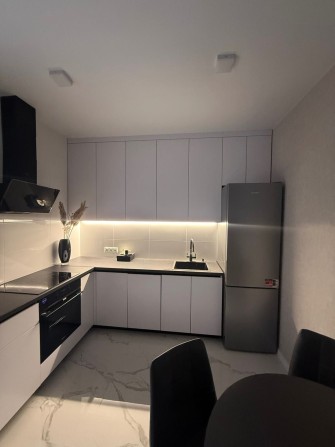 Аренда . Кадор Сити . Краснова . 61 Жемчужина . Вид на ипподром . - фото 1