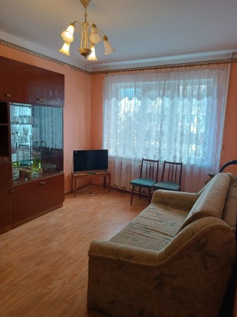 Сдам 2ую квартиру Таирова, Королева 72.Газ.Берут с питомцем - фото 1