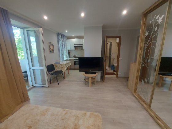 Сдам студию Глушко/ Киевский рынок. С пристройкой Одеса