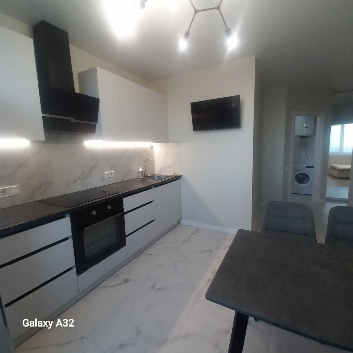 Сдам Новую 2-комн квартиру Новострой на Таирова.  60м - фото 1