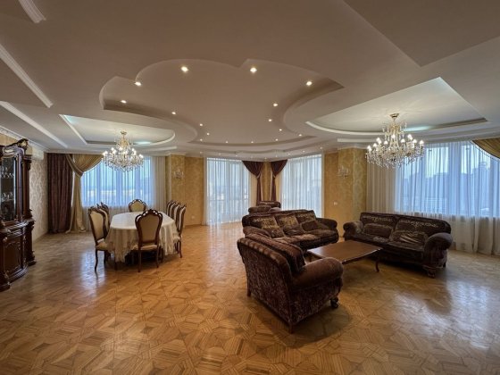 Большая квартира возле парка Победы Одесса