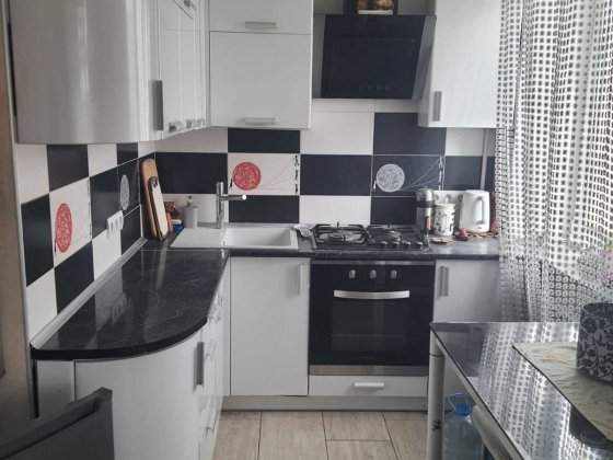 #24133 Аренда 3 комн. кв. 23 Августа внизу круг тролейбуса. Харків