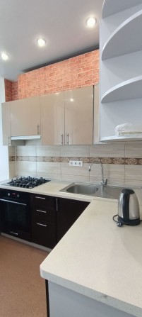 Сдам  2х комнатную квартиру  ПРОСПЕКТ  ШЕВЧЕНКО / Семинарская - фото 1