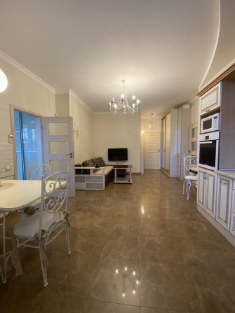 Срочно сдам квартиру в Климовском доме, Пр-т Шевченко 33Б - фото 1