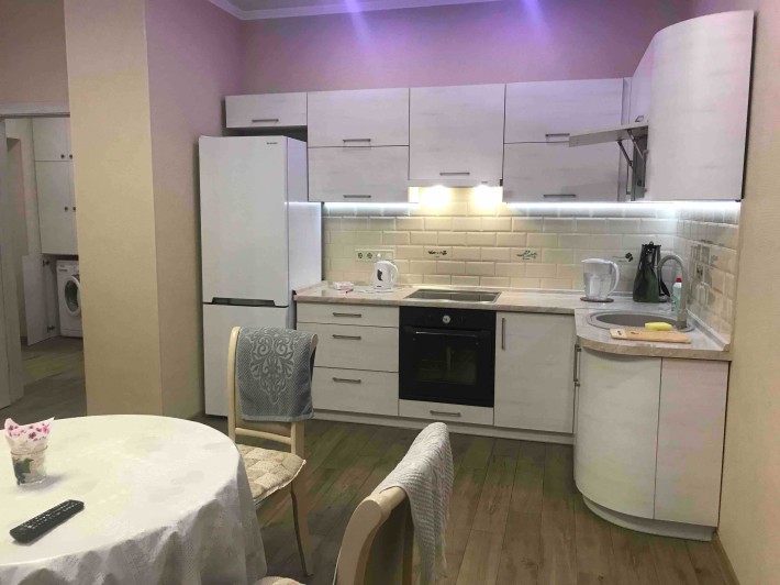 Здається квартира кухня-студио и спальня На Середньофонтанській - фото 1