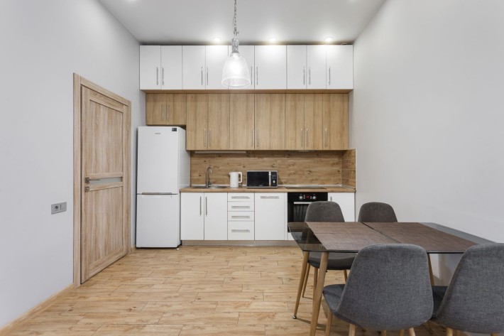 Сдам 2 ком квартиру в новострое центр города - фото 1