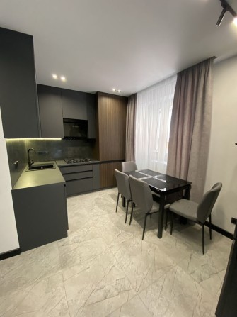 Здам квартиру з авторським ремонтом Миру 14, ЖК Волошковий - фото 1