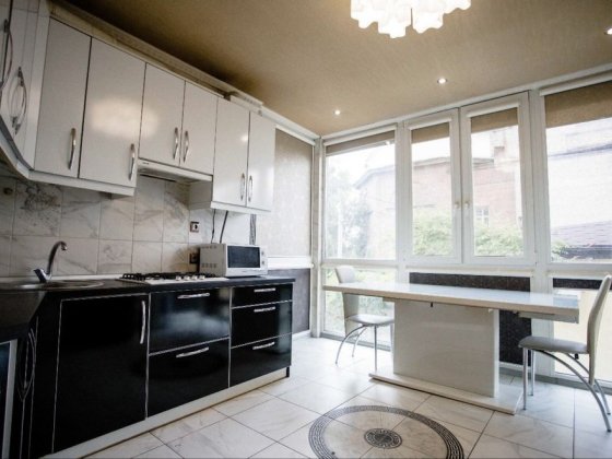 Аренда 4 ком квартиры, 90 м2 Центр , Никольский,Исторический музей Харків