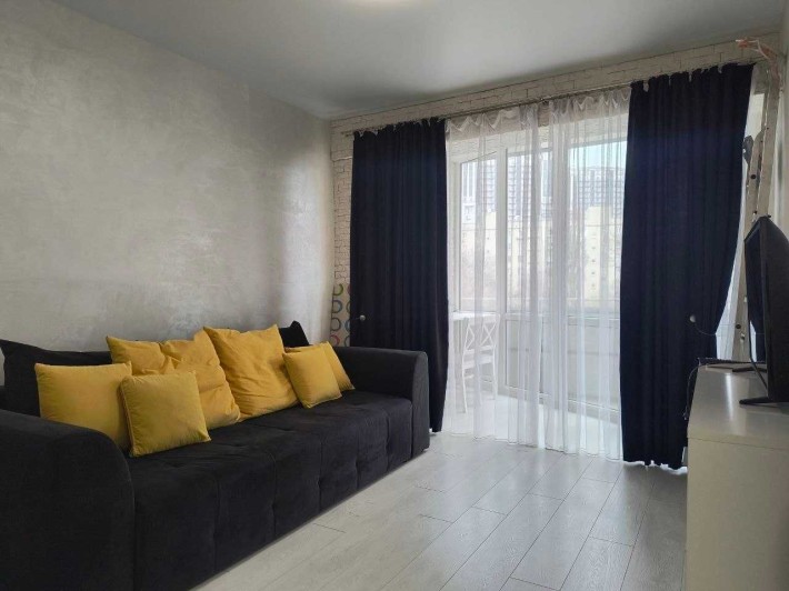 Сдам квартиру на 5 Фонтана - Сады Семирамиды - фото 1