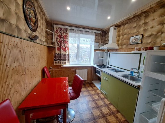 Здам в оренду 2к. квартиру біля метро вулиця Васильківська 47 корпус 3 Киев