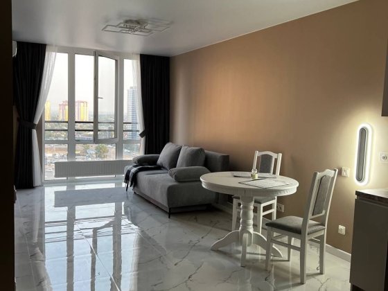 ЖК SEVEN. Дніпровська набережна 20-Б. Станція метро Осокорки пішки. Київ