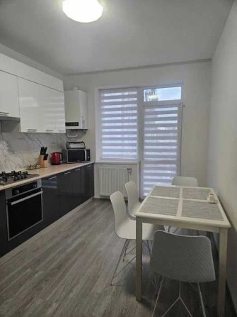 Здаю квартиру на Оболоні (Г.Азову) в довгострокову оренду. - фото 1