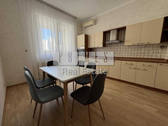 Оренда 3к квартири, вул.  Єжи Ґедройця, 2, Печерськ