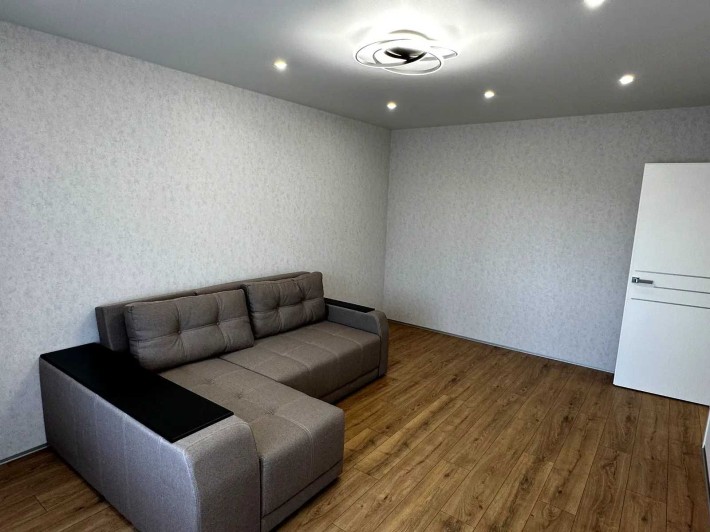 Актуальная аренда! отличная стильная, современная 3-комнатная квартира - фото 1