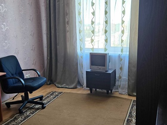 Сдам 1 комнатную кв-ру пр. П. Тычины 13 березняки м. Левобережная ехать 10 мин.