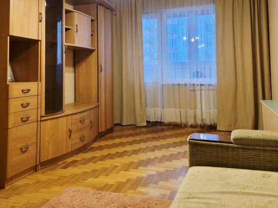 Довгострокова оренда 2-к  квартири   на Райдужній Киев