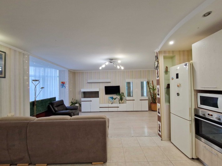 Простора 2к квартира в ЖК Лікоград, Здановської 52/3 є ДБЖ. без % - фото 1