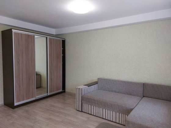 Оренда 1к, Деснянський район, вул. Кубанської України, метро Лісова Киев