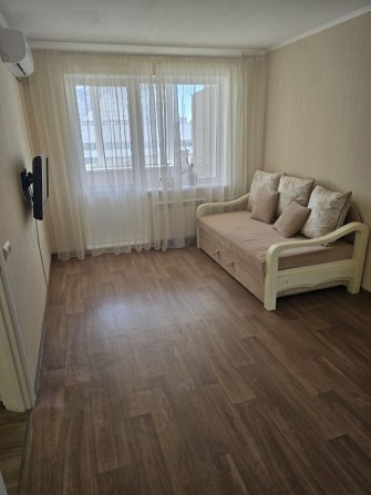 Лівобережна метро 5 хв,2 кімн кв. ремонт, сім'ї, комісія 25% - фото 1