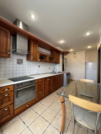 Оренда 2 ух кімн.кв. Вул. Урлівська 21 А - фото 1