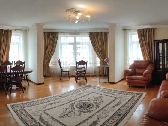 Квартира з двома спальнями на вул. Паньківська 27-78 Киев